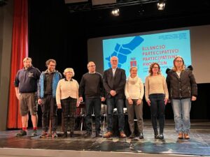 Il sindaco Aleksander Coretti ed i premiati