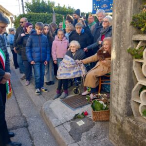 Sopramonte. Per Pietro Saltamonti, morto a 21 anni, presenti le sorelle, di 98 e 95 anni.