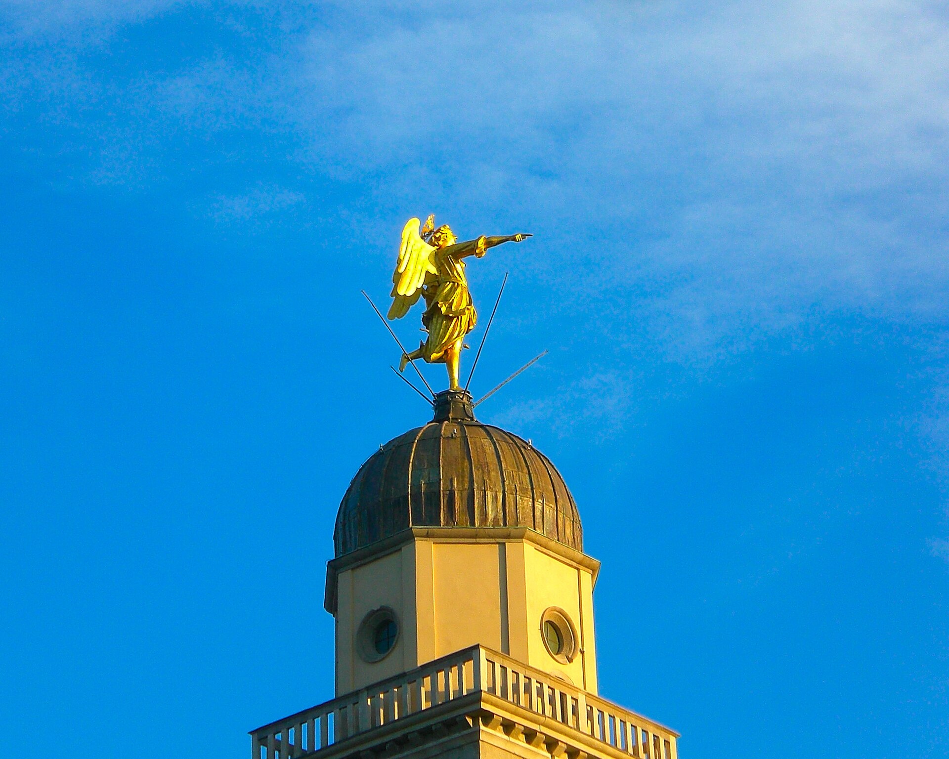 L’Angelo del campanile della Chiesa di Santa Maria di Castello di Udine, Wikipedia